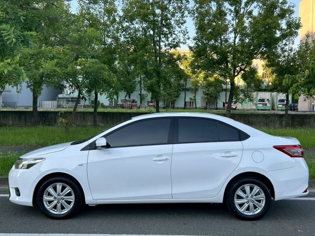 一手車原鈑件/低里程僅跑8萬3/雙安/內外氣氛漂亮/可全額貸款  第4張相片