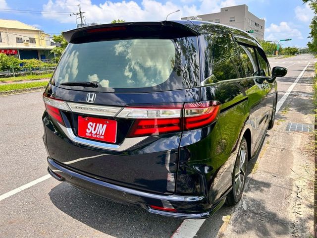一手車/APEX版/超低里程只跑4萬9/原廠保養/LED頭燈/360環景/雙邊電滑門/盲點/有第三方認證  第7張相片