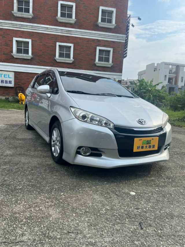 TOYOTA豐田 WISH  第13張相片