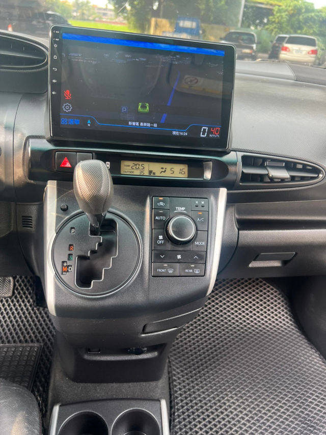 TOYOTA豐田 WISH  第21張相片