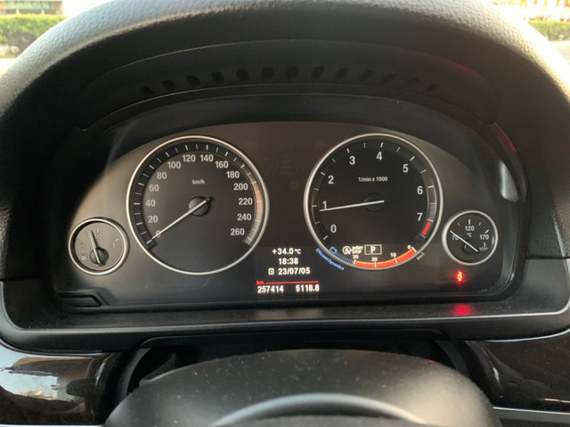 BMW寶馬 520I  第7張相片
