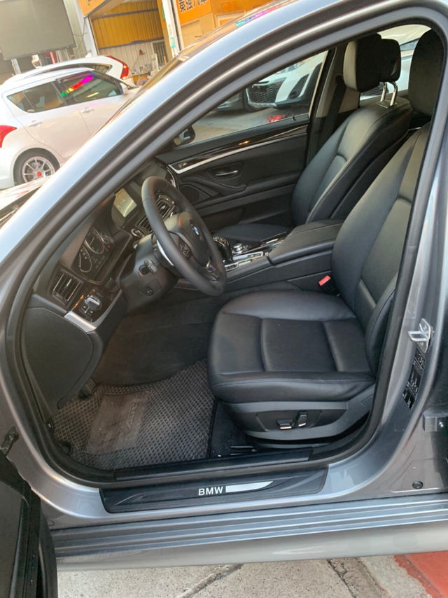 BMW寶馬 520I  第9張相片