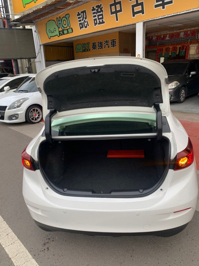 MAZDA馬自達 MAZDA 3  第11張相片
