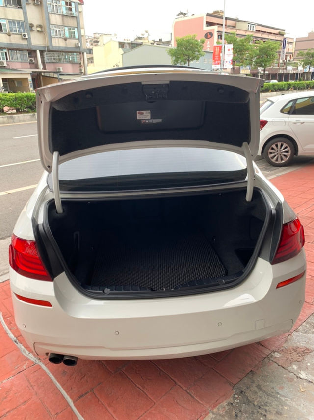 BMW寶馬 528I  第11張相片