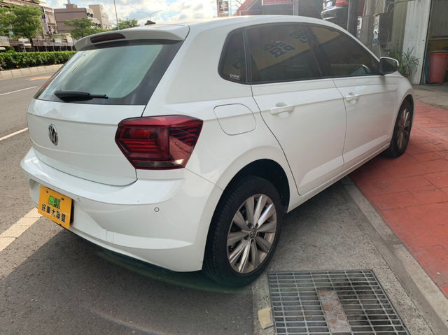 VOLKSWAGEN福斯 POLO  第2張相片