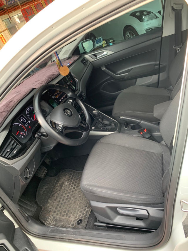VOLKSWAGEN福斯 POLO  第14張相片
