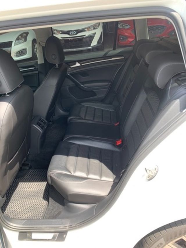 VOLKSWAGEN福斯 GOLF VARIANT  第14張相片