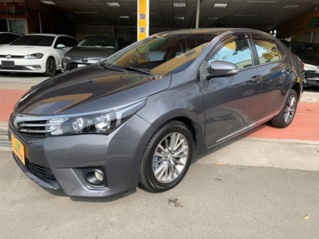 TOYOTA豐田 ALTIS  第1張相片