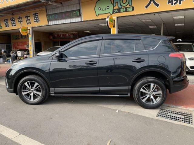 TOYOTA豐田 RAV4  第7張相片