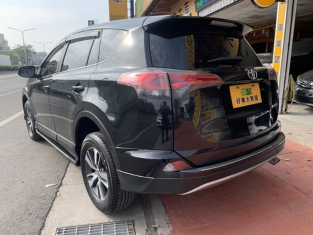TOYOTA豐田 RAV4  第8張相片