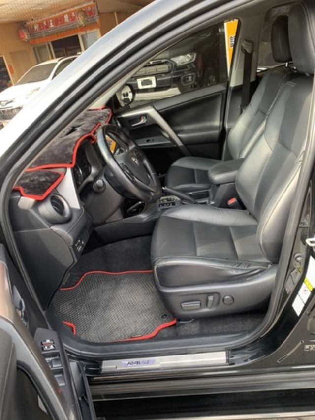 TOYOTA豐田 RAV4  第11張相片