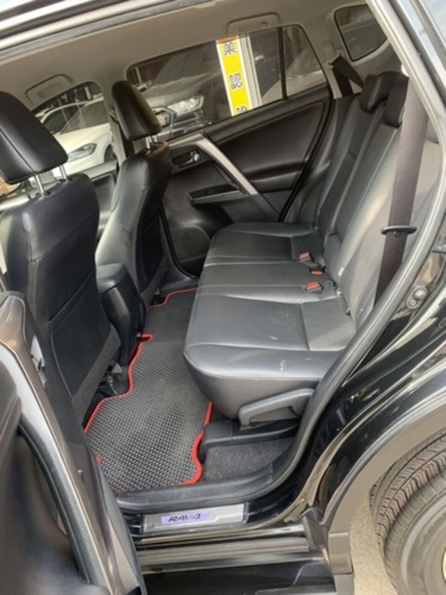 TOYOTA豐田 RAV4  第12張相片