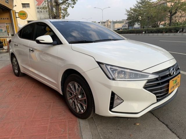 HYUNDAI現代 ELANTRA  第10張相片