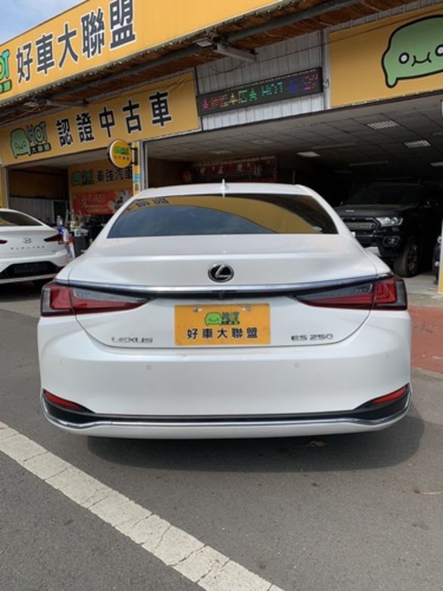 LEXUS凌志 ES250  第4張相片