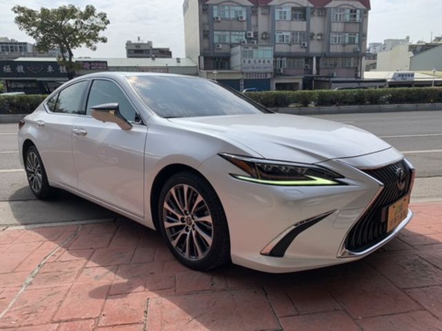 LEXUS凌志 ES250  第10張相片