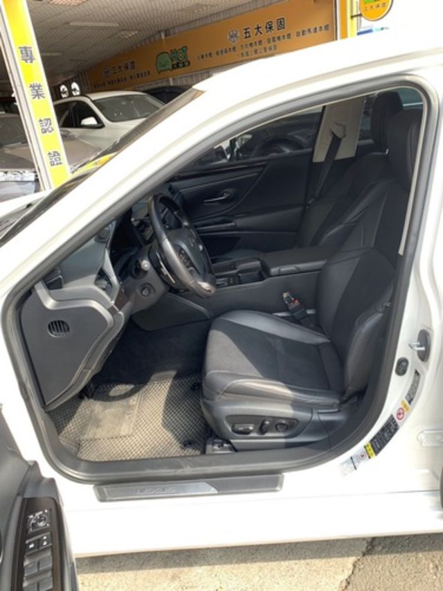 LEXUS凌志 ES250  第11張相片