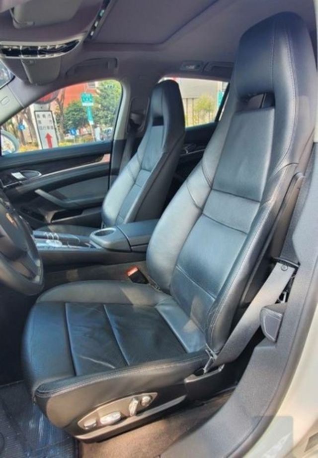 PORSCHE保時捷 PANAMERA  第15張相片