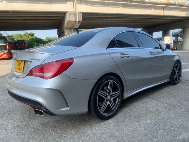 M-BENZ賓士 CLA250  第2張相片