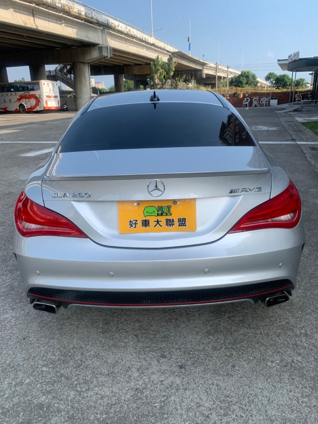 M-BENZ賓士 CLA250  第4張相片