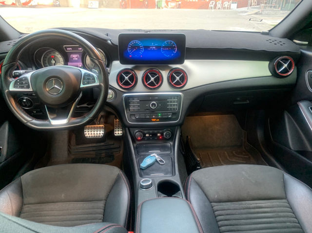 M-BENZ賓士 CLA250  第5張相片