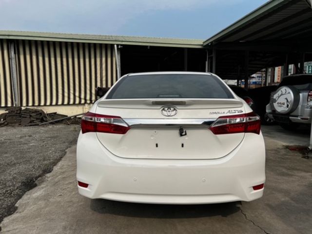 TOYOTA豐田 ALTIS  第4張相片