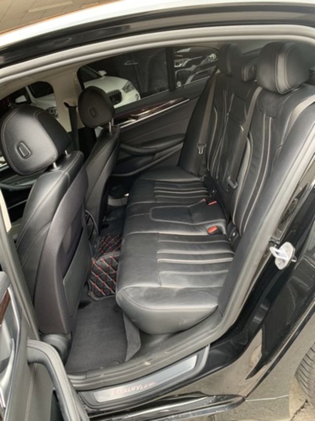 BMW寶馬 520D  第13張相片
