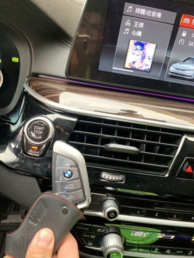 BMW寶馬 520D  第14張相片
