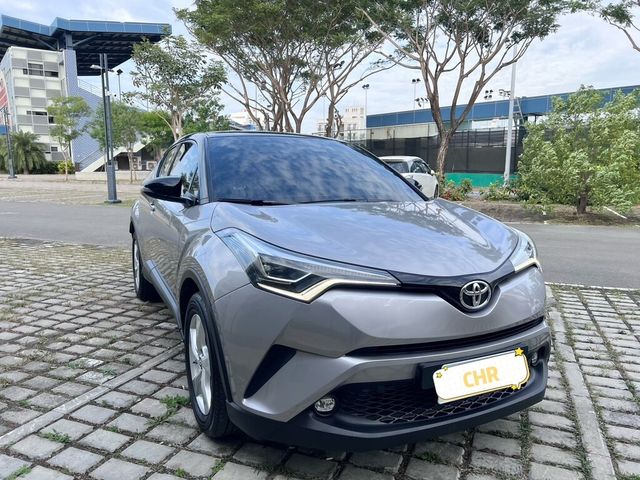 TOYOTA豐田 C-HR  第3張相片