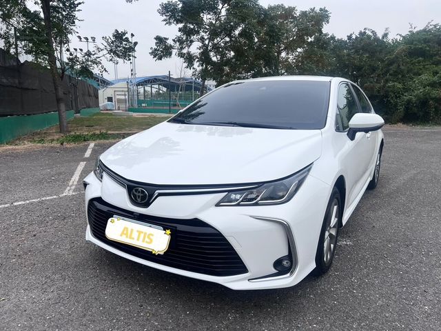TOYOTA豐田 ALTIS  第1張相片