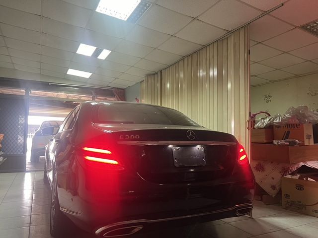 M-BENZ賓士 E200  第3張相片
