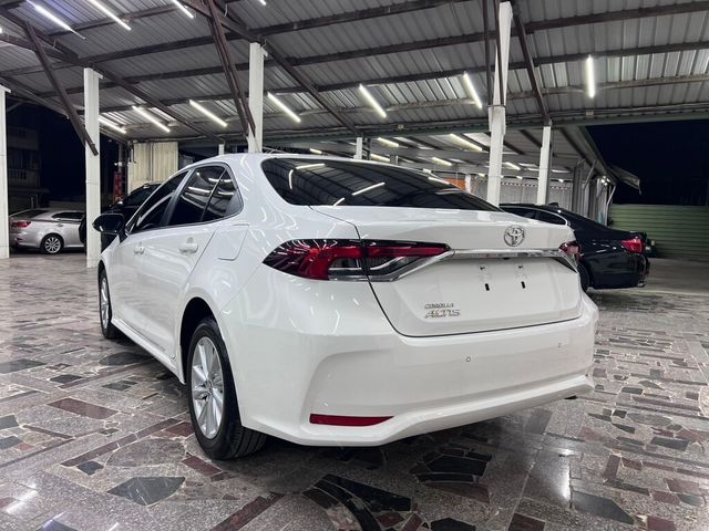 TOYOTA豐田 ALTIS  第5張相片