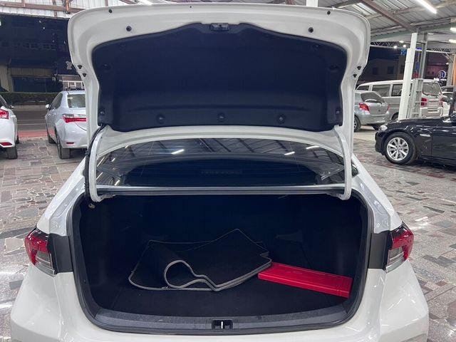 TOYOTA豐田 ALTIS  第13張相片