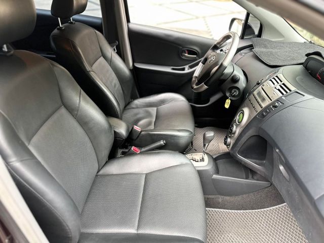 2011年TOYOTA 1.5 YARIS 僅跑9萬公里 / 原版件 / 恆溫 / 電動收折  第8張相片