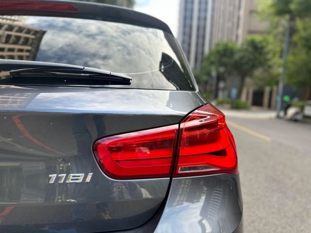 2017年BMW 1.5 F20 118I 僅跑2.8萬公里 / 全原廠保養 / 原版原漆 / LED頭燈 / 車道偏移  第15張相片