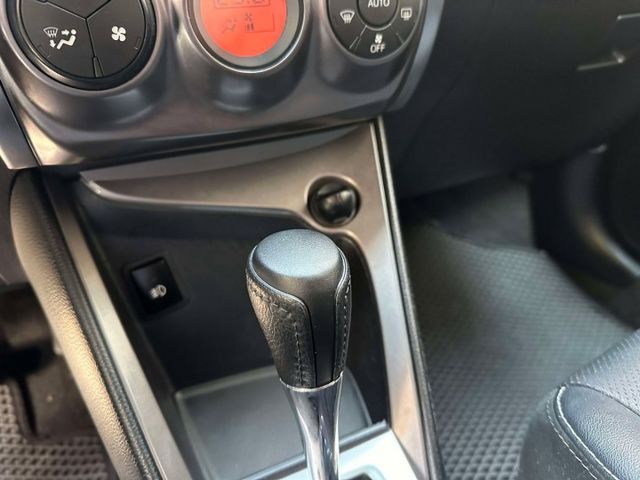 2015年TOYOTA 1.5 YARIS 豪華版 僅跑5.8萬公里 / I-KEY / 恆溫 / 定速 / 原廠保養  第12張相片