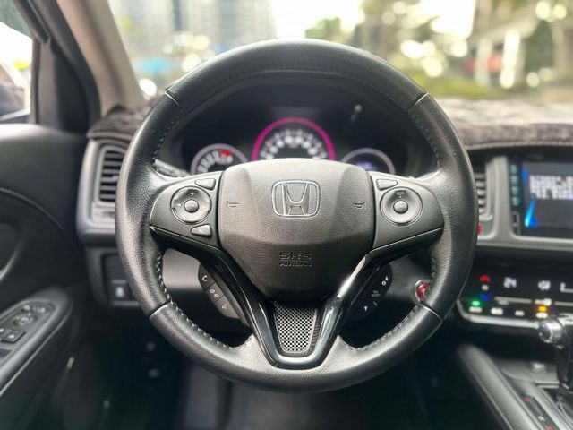 2017年HONDA 1.8 HRV S版 / 僅跑7.7萬公里 / 原版件 / 定速 / 導航 /  第10張相片