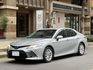 2021年TOYOTA CAMRY 油電 省油好開  原版件一手車 原廠保固中  第1張縮圖