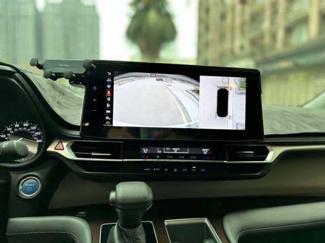 2021年TOYOTA 2.5 SIENNA HV 八人座 / 環景影像 / 跟車 / 車道維持 / 安卓機 /  第12張相片