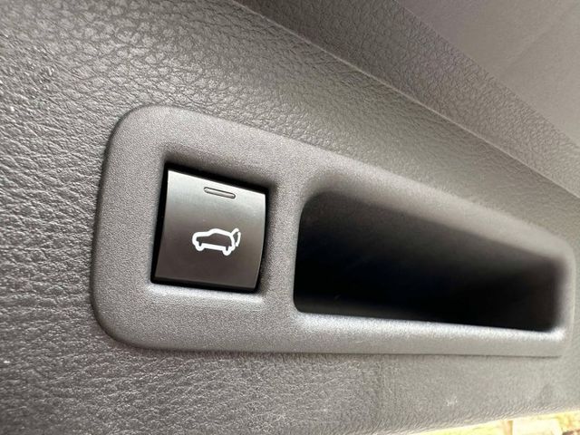 2021年TOYOTA 2.5 SIENNA HV 八人座 / 環景影像 / 跟車 / 車道維持 / 安卓機 /  第19張相片