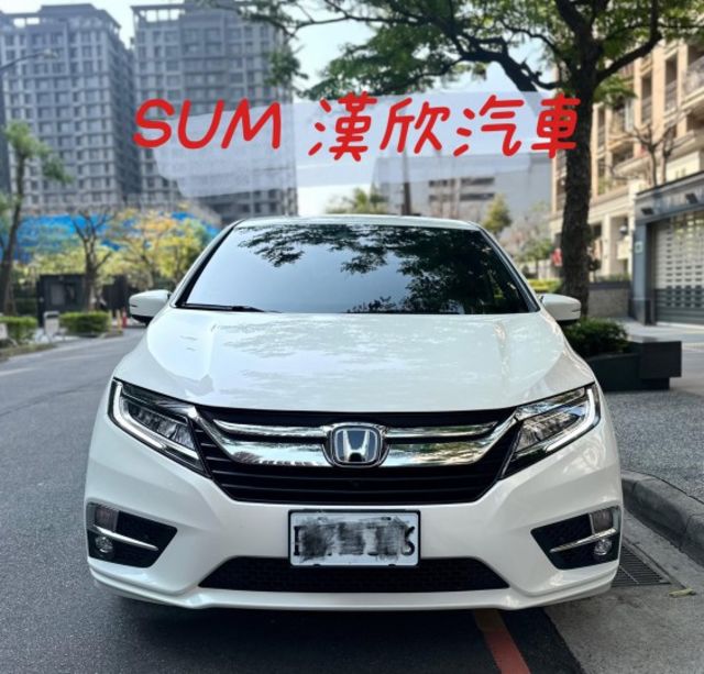 2018年HONDA 3.5 ODYSSEY Touring 僅跑9萬公里/ 雙電動滑門 / 跟車 / 環景 / 通風椅  第2張相片