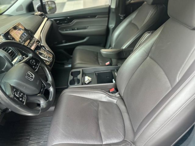 2018年HONDA 3.5 ODYSSEY Touring 僅跑9萬公里/ 雙電動滑門 / 跟車 / 環景 / 通風椅  第6張相片