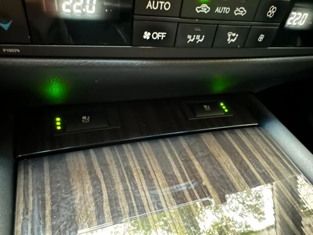 2012年LEXUS 2.5 GS250 HID頭燈 / 定速 / 通風座椅 / 雙前電動椅 / I-KEY /  第11張相片