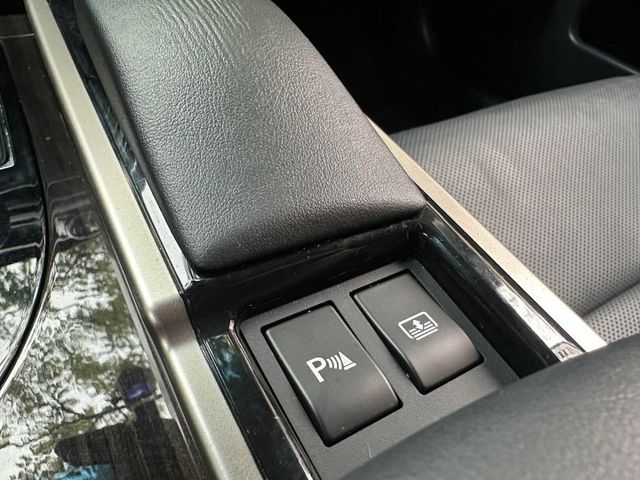 2012年LEXUS 2.5 GS250 HID頭燈 / 定速 / 通風座椅 / 雙前電動椅 / I-KEY /  第13張相片