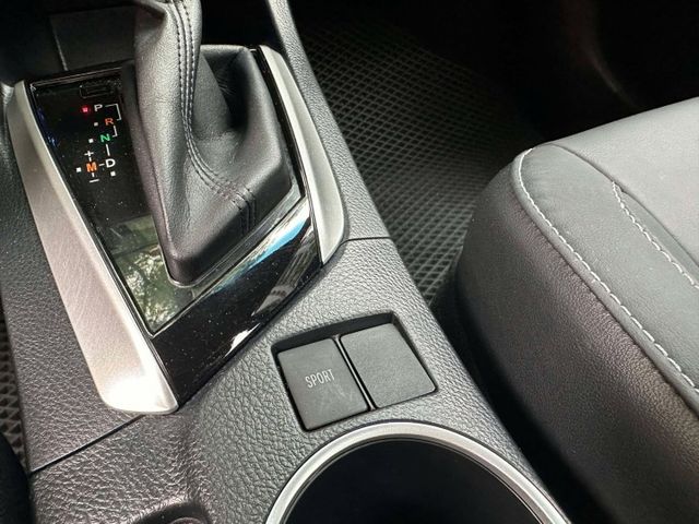 2017年TOYOTA 1.8 ALTIS 僅跑2萬公里 / 原版件 / 原廠保養 / 導航 / 藍芽 / 循跡  第11張相片