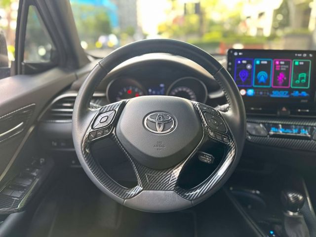 2021年TOYOTA 1.2 CHR 僅跑3萬公里 / 原版件 / LED頭燈 / 環景  / 跟車 / 盲點  第9張相片