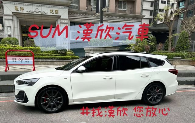 2024年FORD 1.5 FOCUS WAGON Vignale 僅跑1萬公里 / 原廠保固中 / 原版件  第2張相片