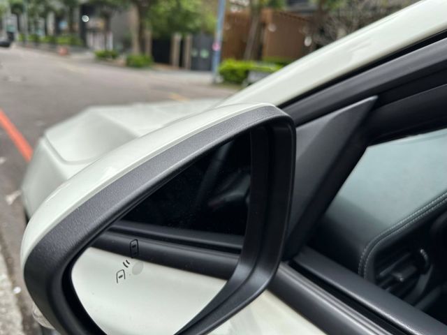 2024年FORD 1.5 FOCUS WAGON Vignale 僅跑1萬公里 / 原廠保固中 / 原版件  第12張相片
