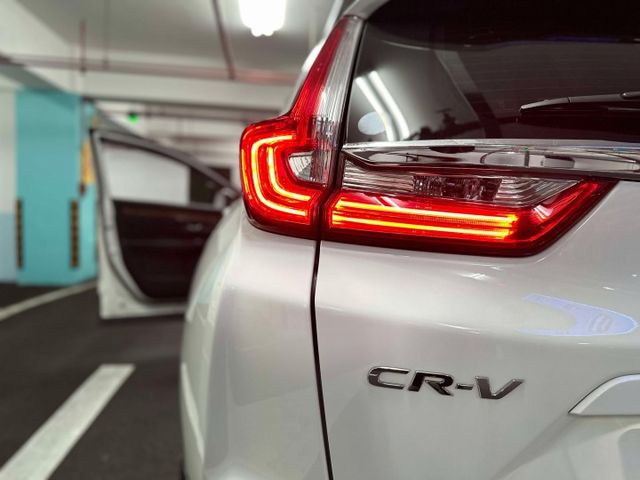 2019年HONDA 1.5 CRV S版 僅跑6.4萬公里 / 原版件 / 全景天窗 / 電動尾門 / 跟車  第12張相片