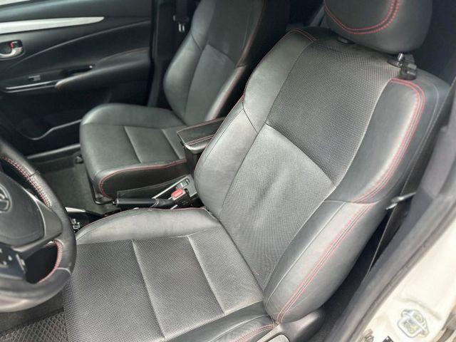 2019年TOYOTA 1.5 YARIS S版 僅跑5.9萬公里 / 原版件 / 七安 / 循跡 / I-KEY /  第6張相片