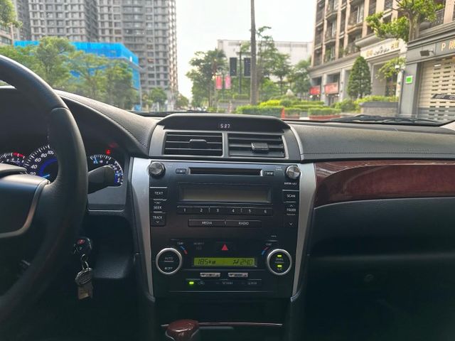 2011年TOYOTA 2.5 CAMRY 僅跑13.5萬公里 / 原版件 / 定速 / 雙驅恆溫 /  第10張相片